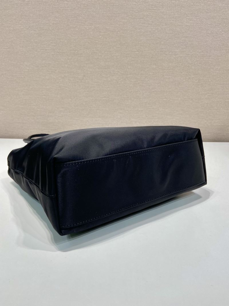 Pra*a tote bags